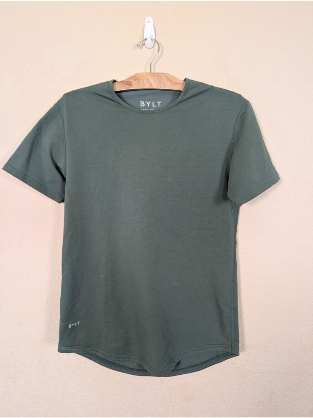 BYLT drop cut lux shirt short sleeveMens size S Green Stretchy